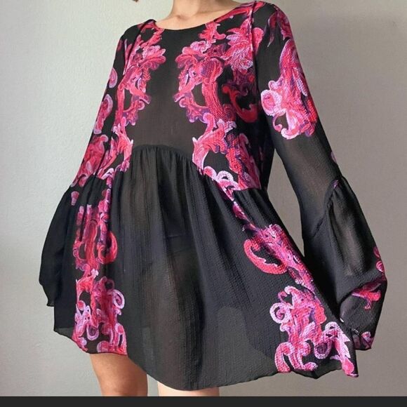 Free People Tops - FREE PEOPLE INTAMATELY SYMPHONY Dark Garden Smock Dress Sz M Pink Black NWOT